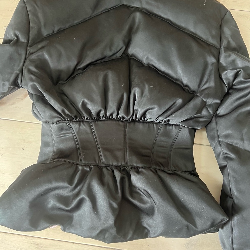 Alexander McQueen Black Puffer Jacket with Fur Collar - Picture 5 of 7
